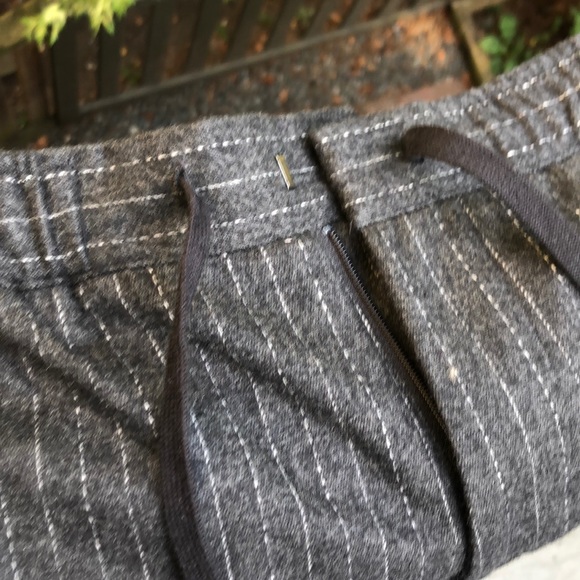 Fully lined grey wool pinstripe joggers - Picture 3 of 6
